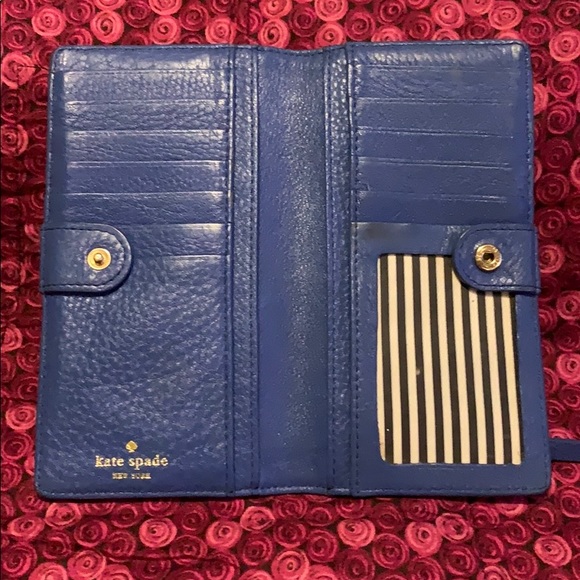 Kate Spade ♠️ royal blue wallet - Picture 3 of 8